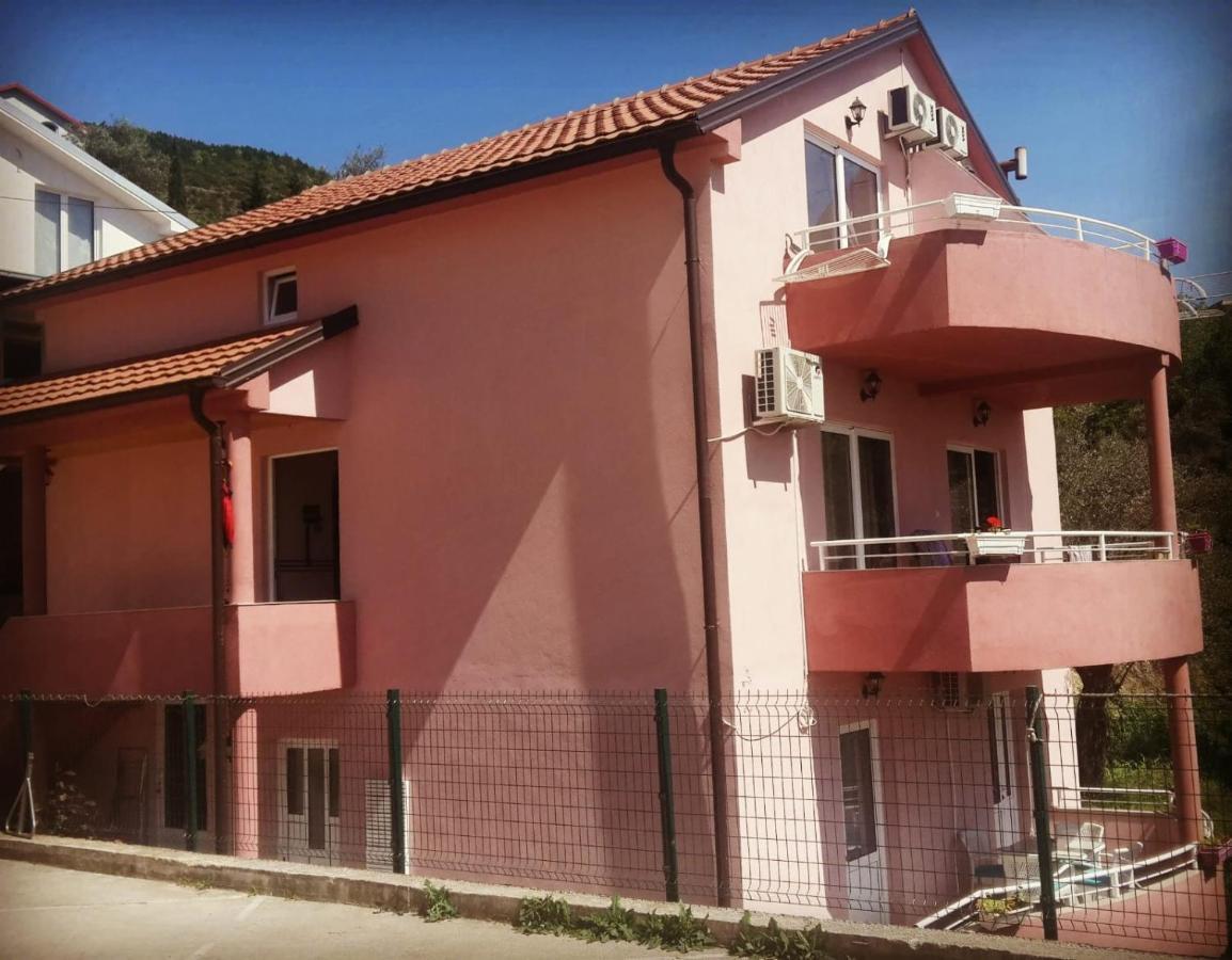 Apartments Kuc Tivat Extérieur photo