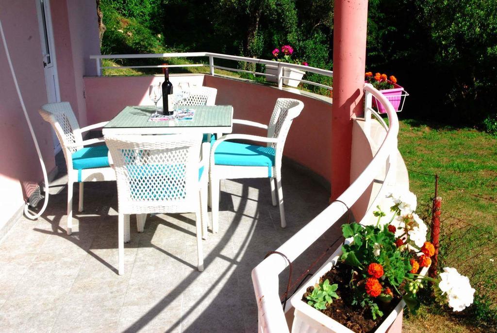 Apartments Kuc Tivat Extérieur photo
