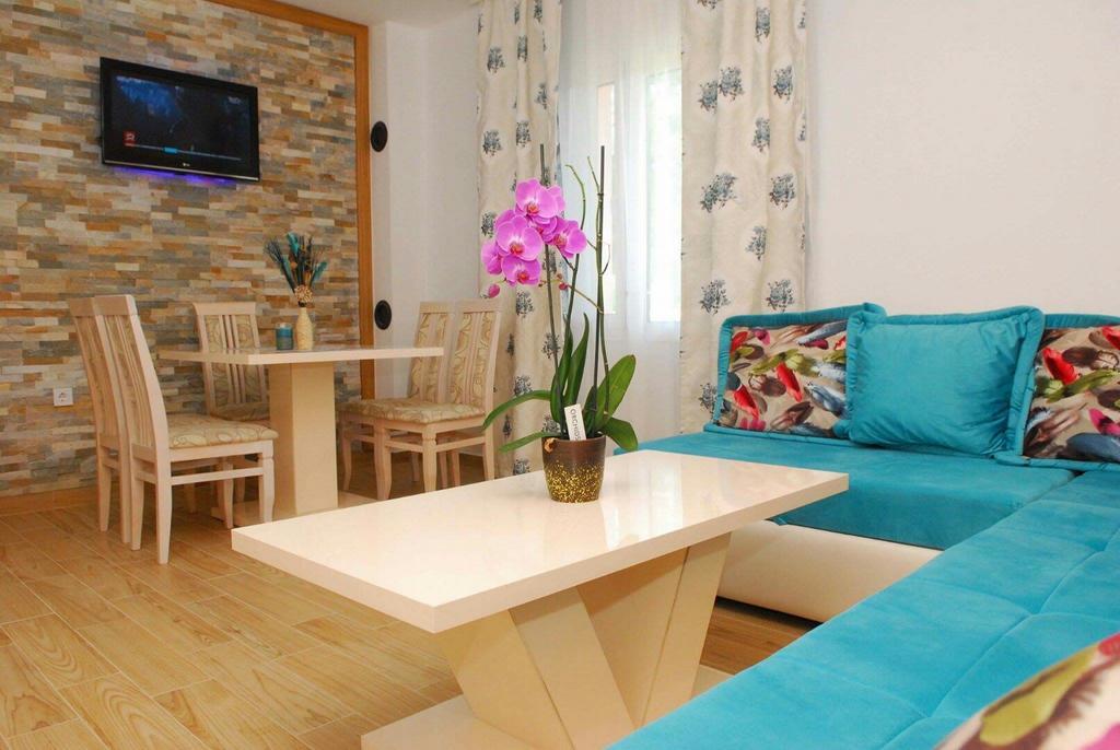 Apartments Kuc Tivat Extérieur photo